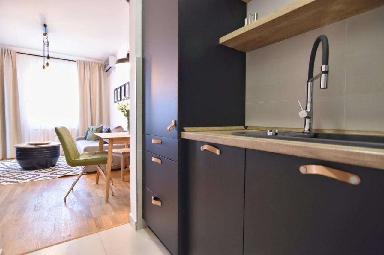 Regina Apartments Нови-Сад Экстерьер фото