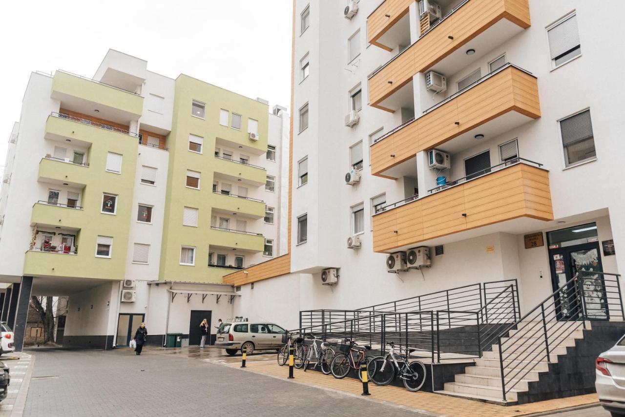 Regina Apartments Нови-Сад Экстерьер фото