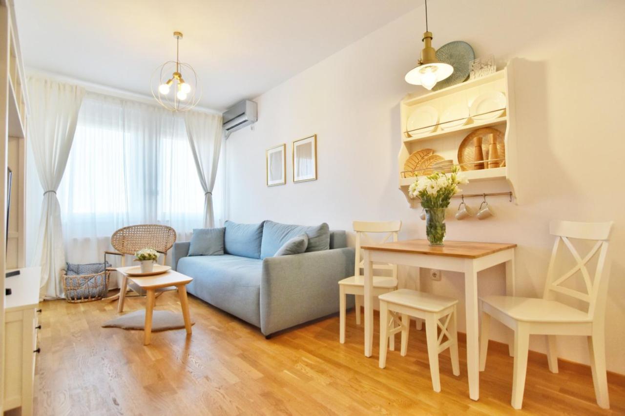 Regina Apartments Нови-Сад Экстерьер фото