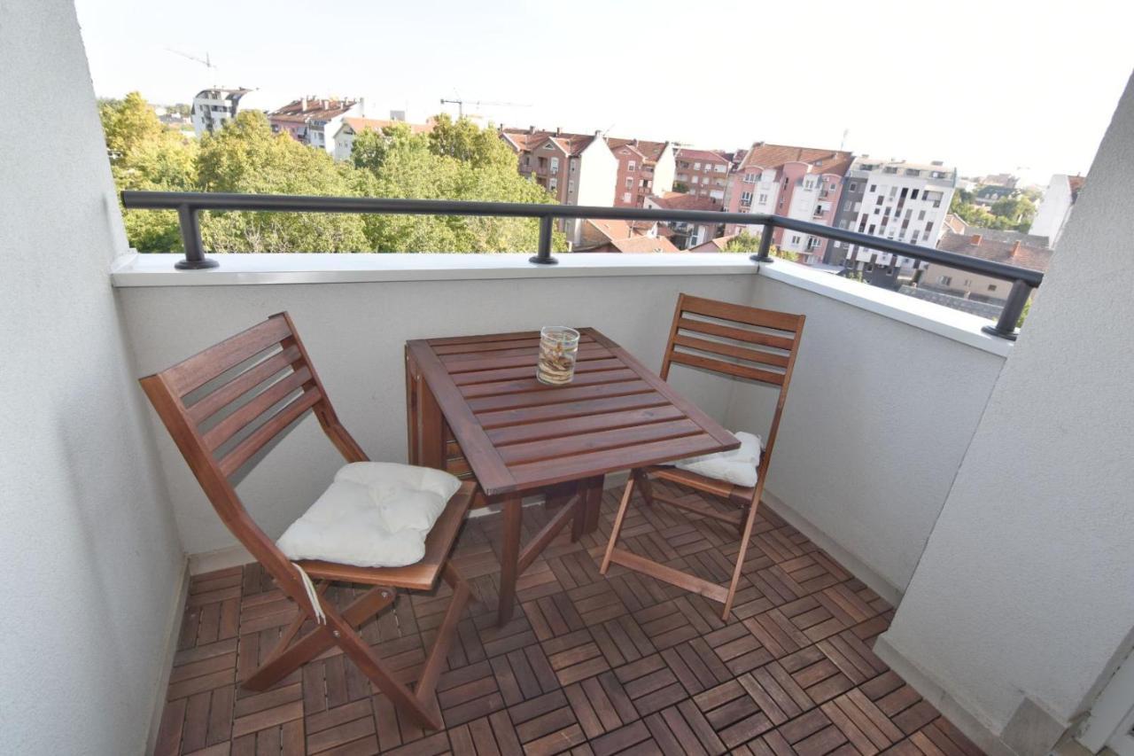 Regina Apartments Нови-Сад Экстерьер фото
