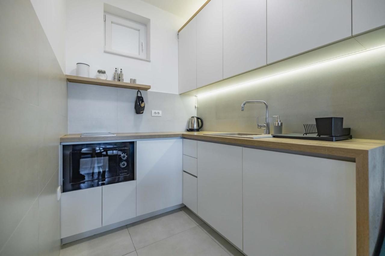 Regina Apartments Нови-Сад Экстерьер фото